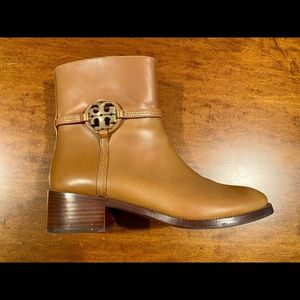 Tory Burch Boots - Sz 11